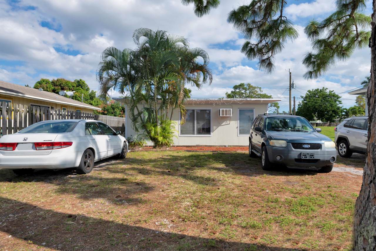522 Fleming Avenue - Photo 1