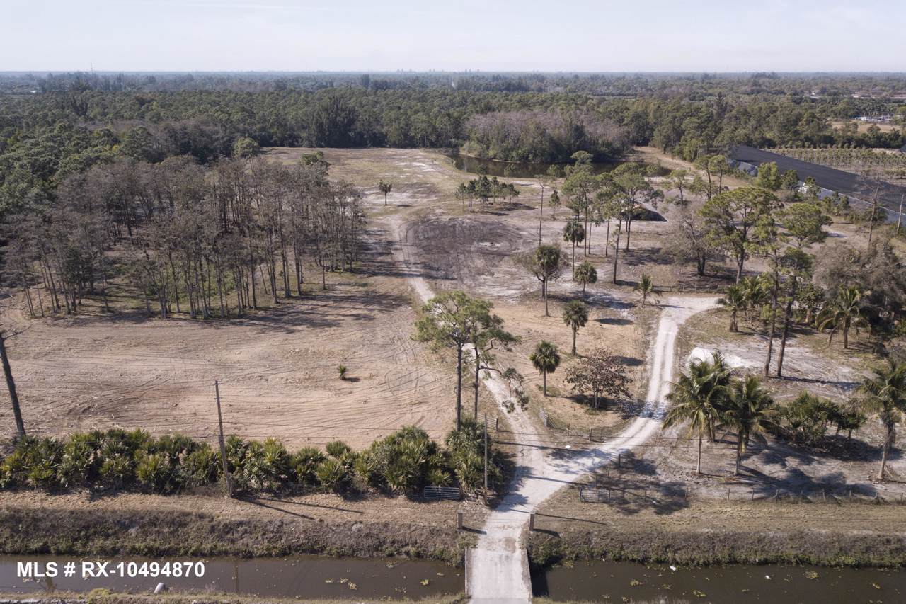 1529 B Road - Photo 1