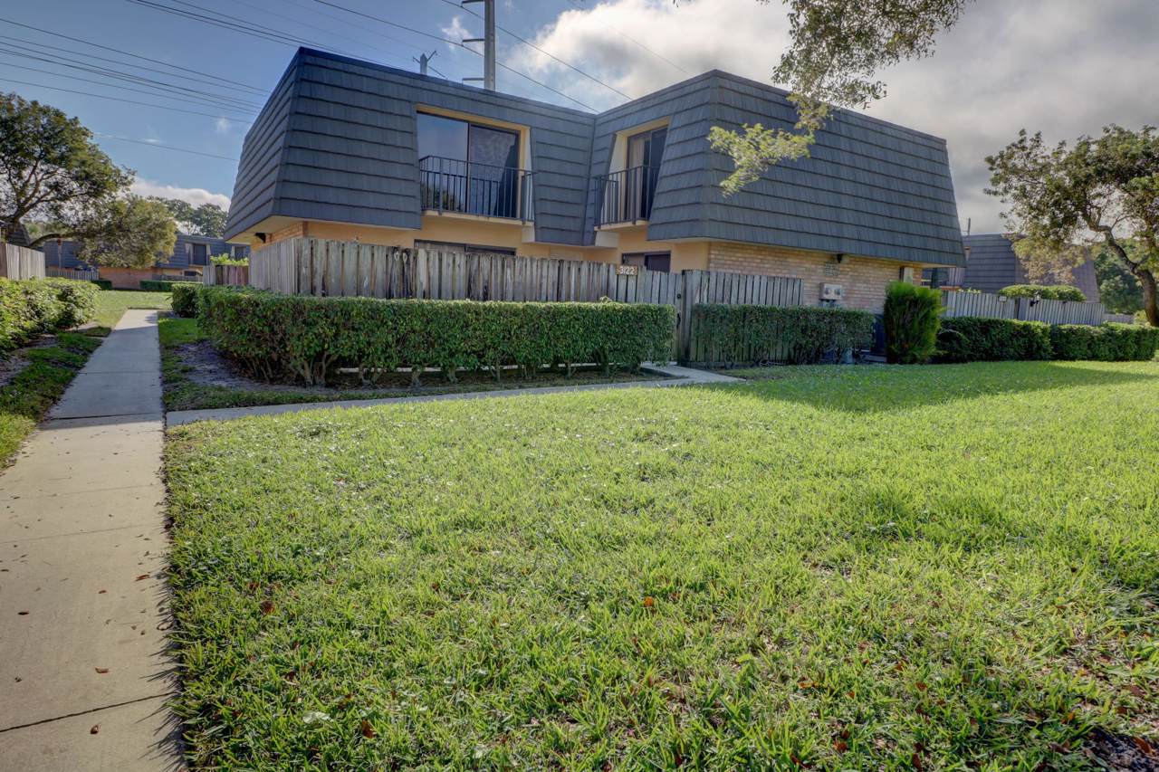 3122 31 Way - Photo 1