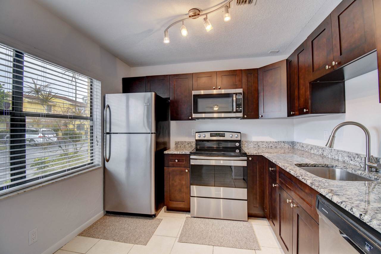 5324 Jog Lane - Photo 1