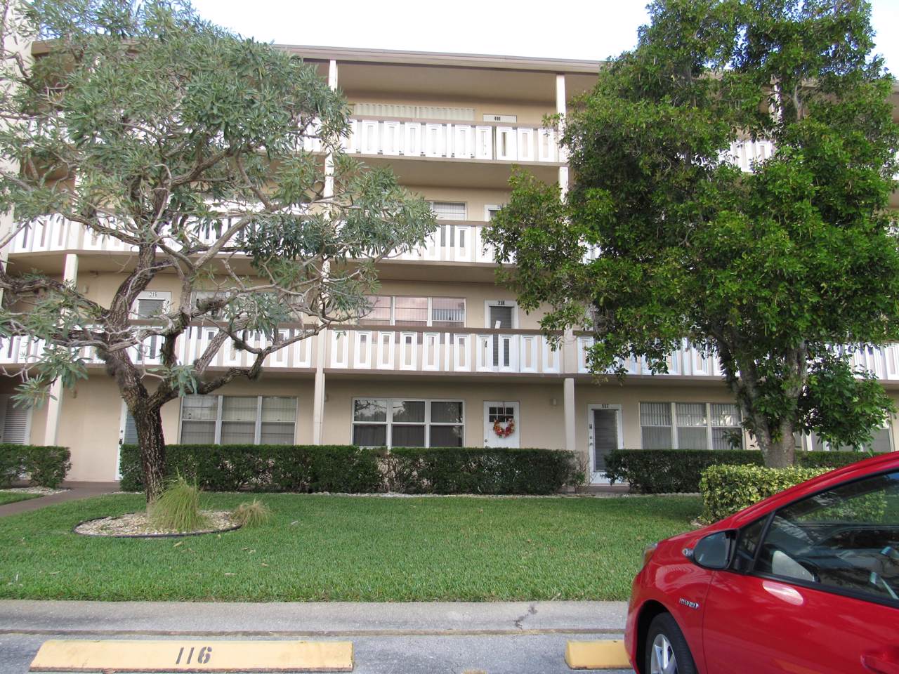 216 Southampton A - Photo 1