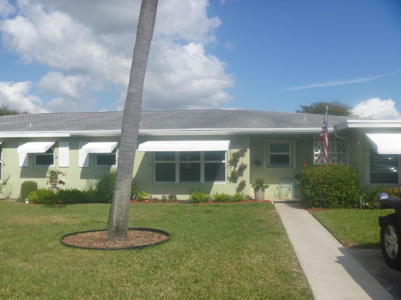 235 High Point Court - Photo 1