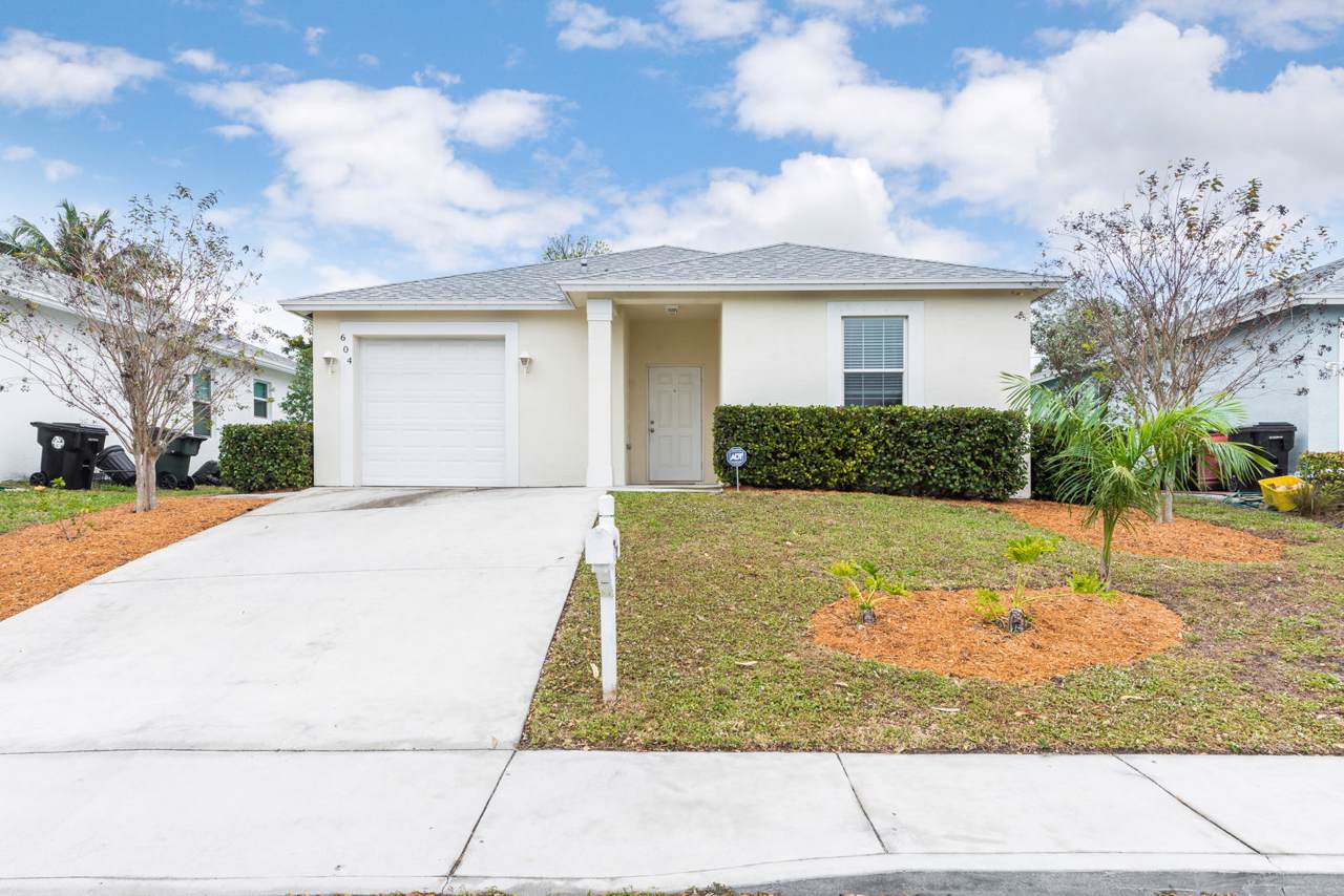 604 Highland Avenue - Photo 1 604 Highland Avenue - Photo 1