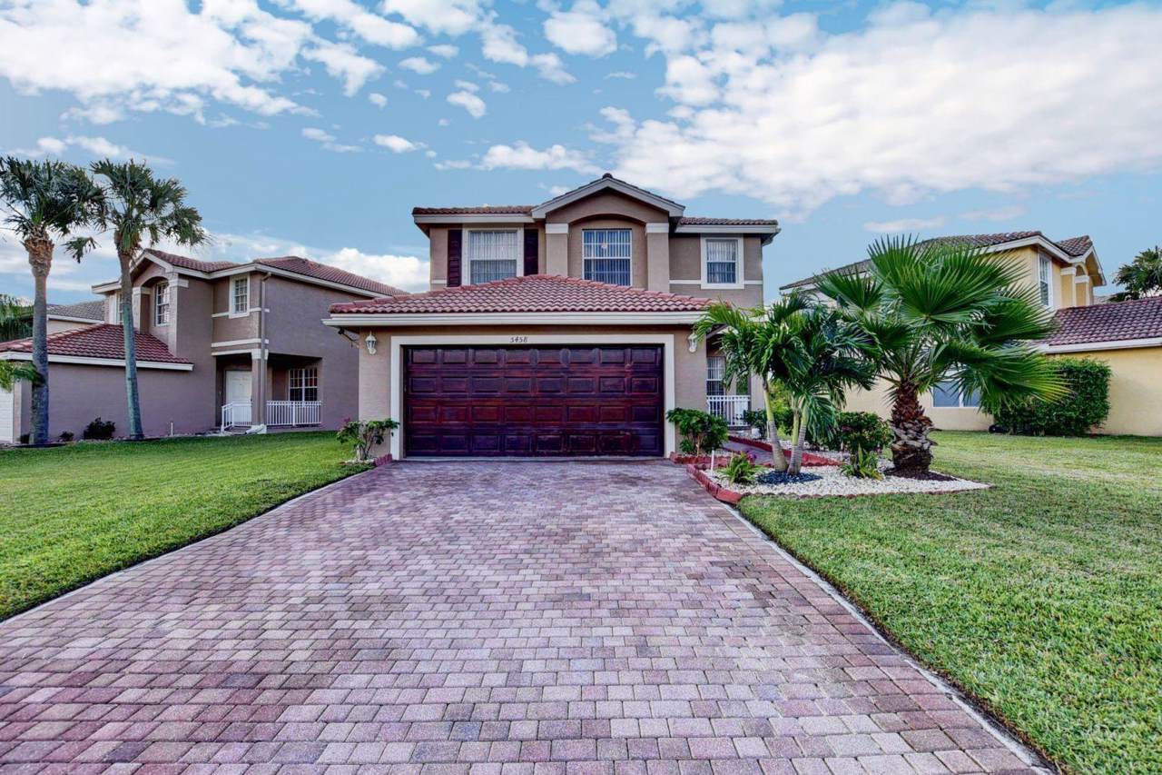 5458 Queenship Court - Photo 1