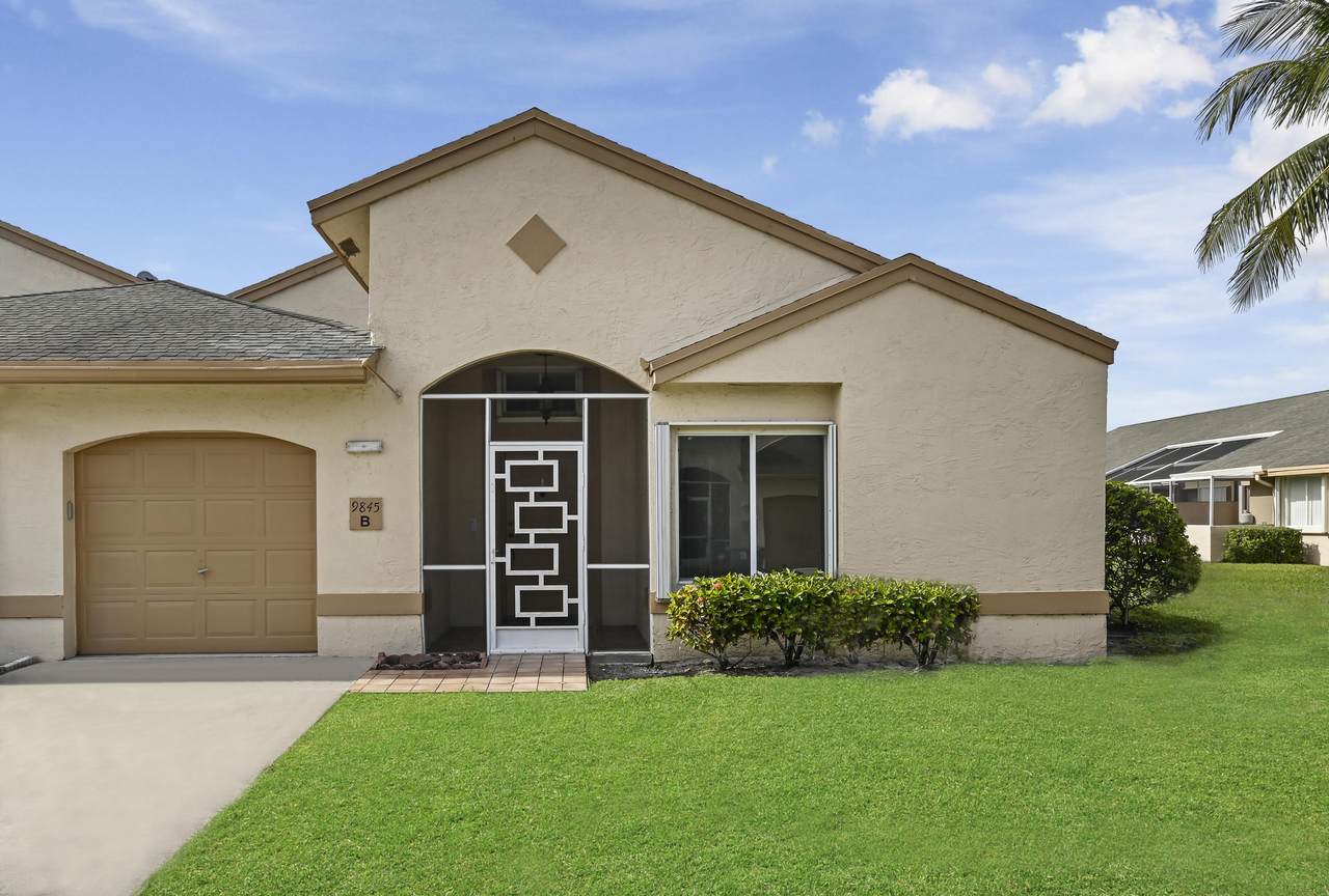 9845 Boca Gardens Circle North - Photo 1