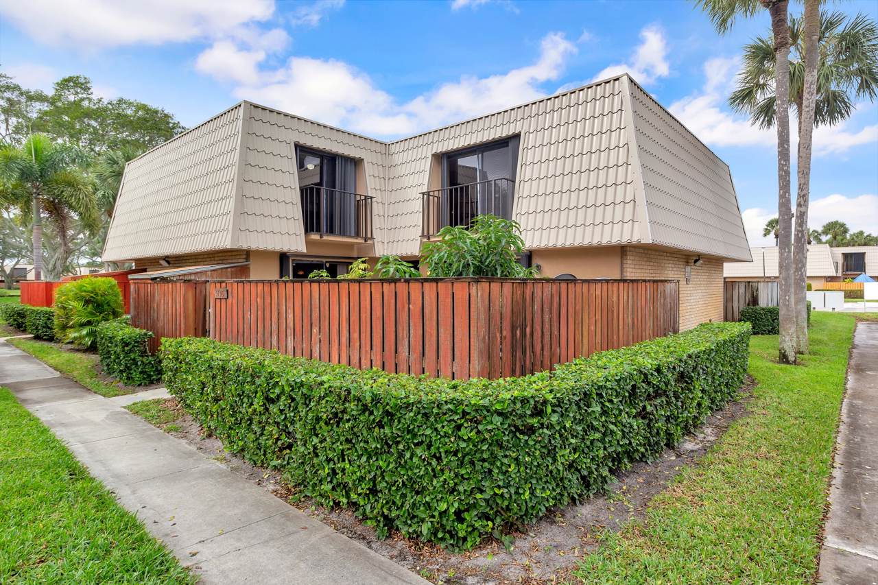 5740 57th Way - Photo 1