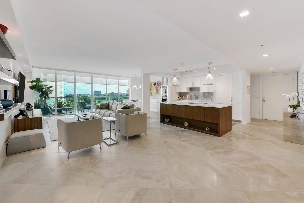 550 Mizner Boulevard - Photo 1 550 Mizner Boulevard - Photo 1