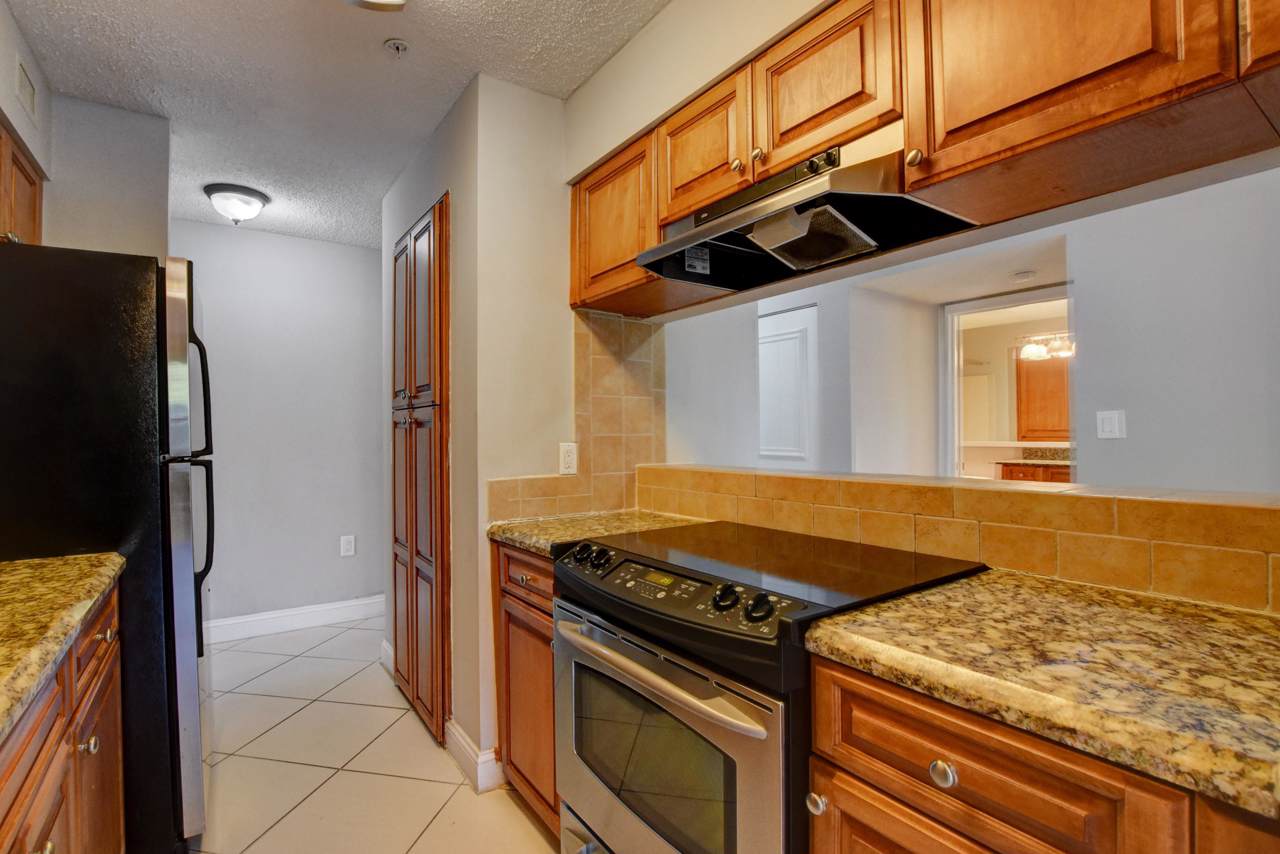 2307 Congress Avenue - Photo 1