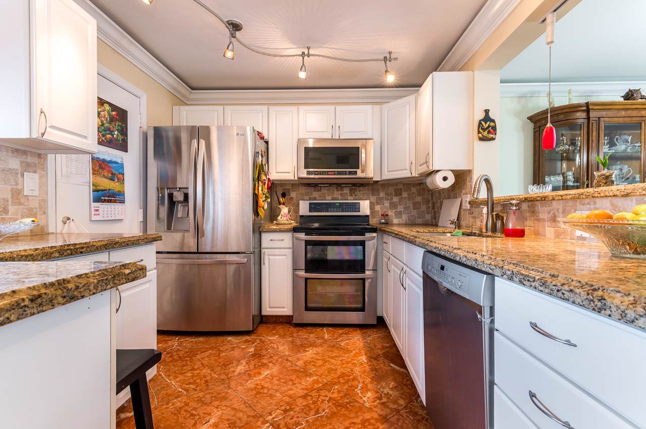 1000 12th Avenue - Photo 1