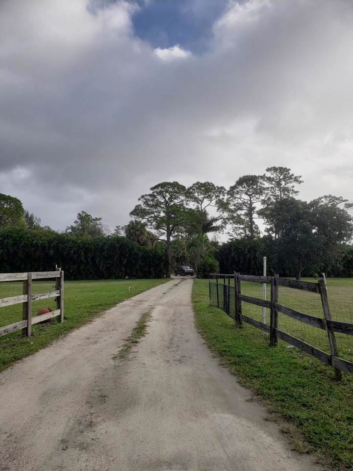 2760 F Road - Photo 1