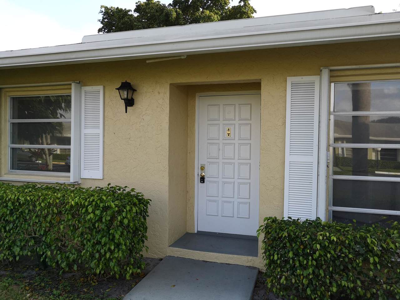 1130 Cactus Terrace - Photo 1