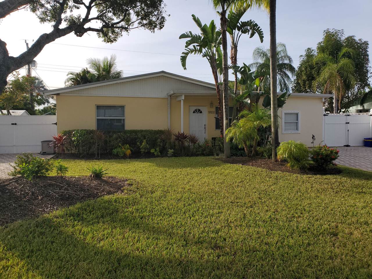 19100 Robert Drive - Photo 1
