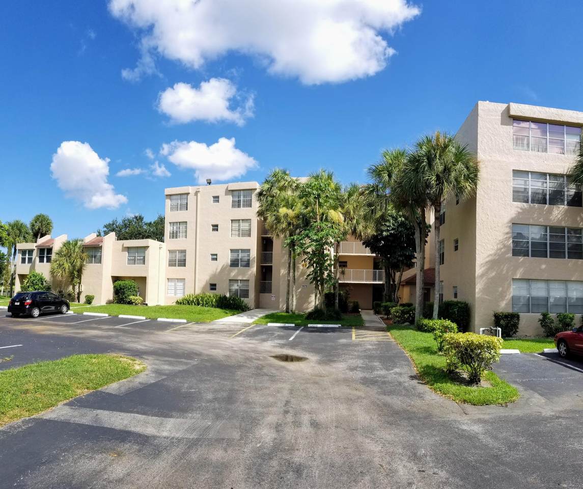 9470 Live Oak Place - Photo 1