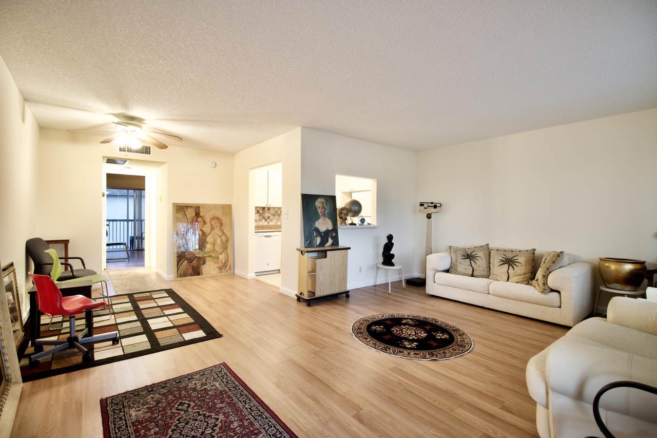 700 Village Green Court - Photo 1