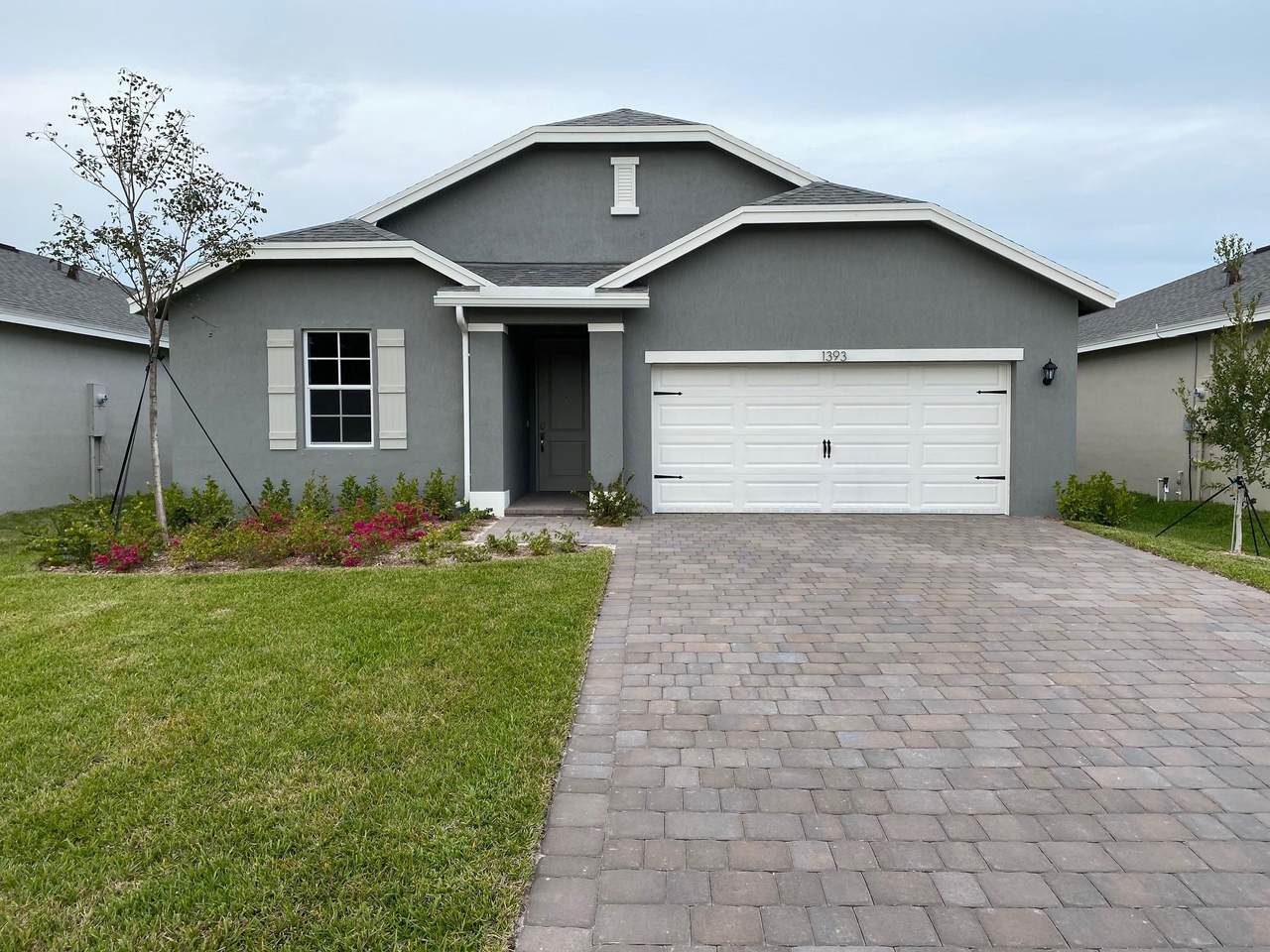 1393 White Pine Terrace - Photo 1