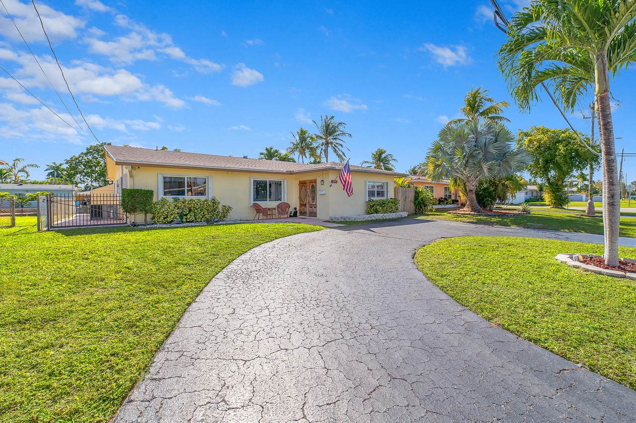 1778 38 Street - Photo 1