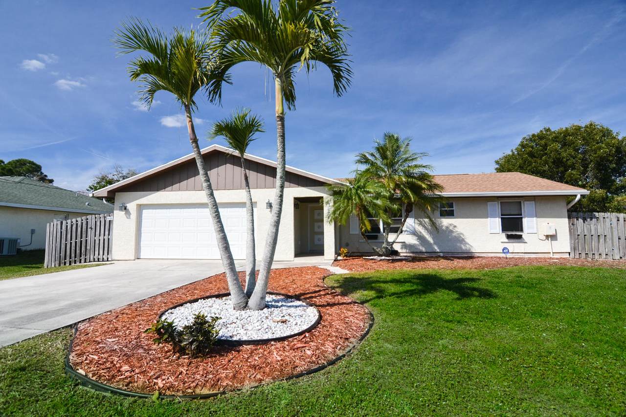317 Crosspoint Drive - Photo 1