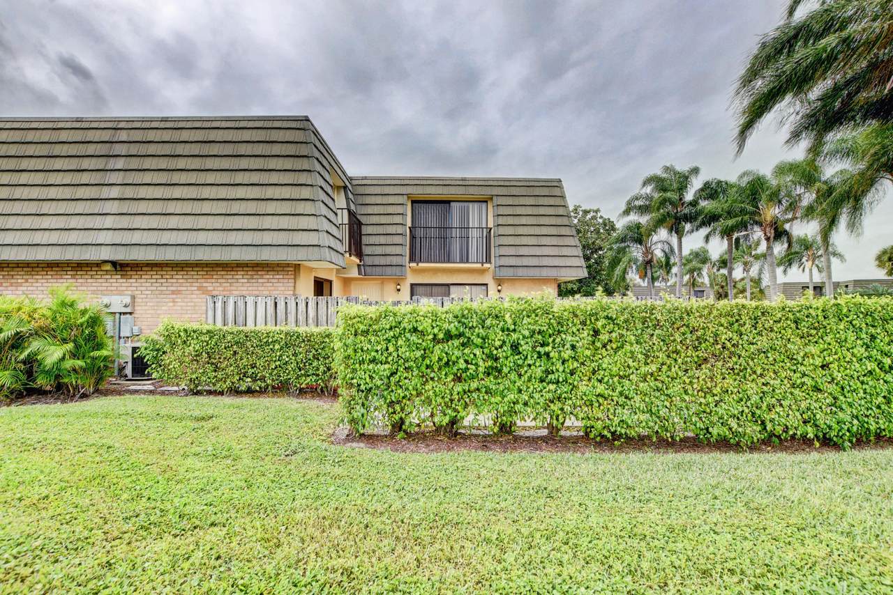 102 1st Way - Photo 1