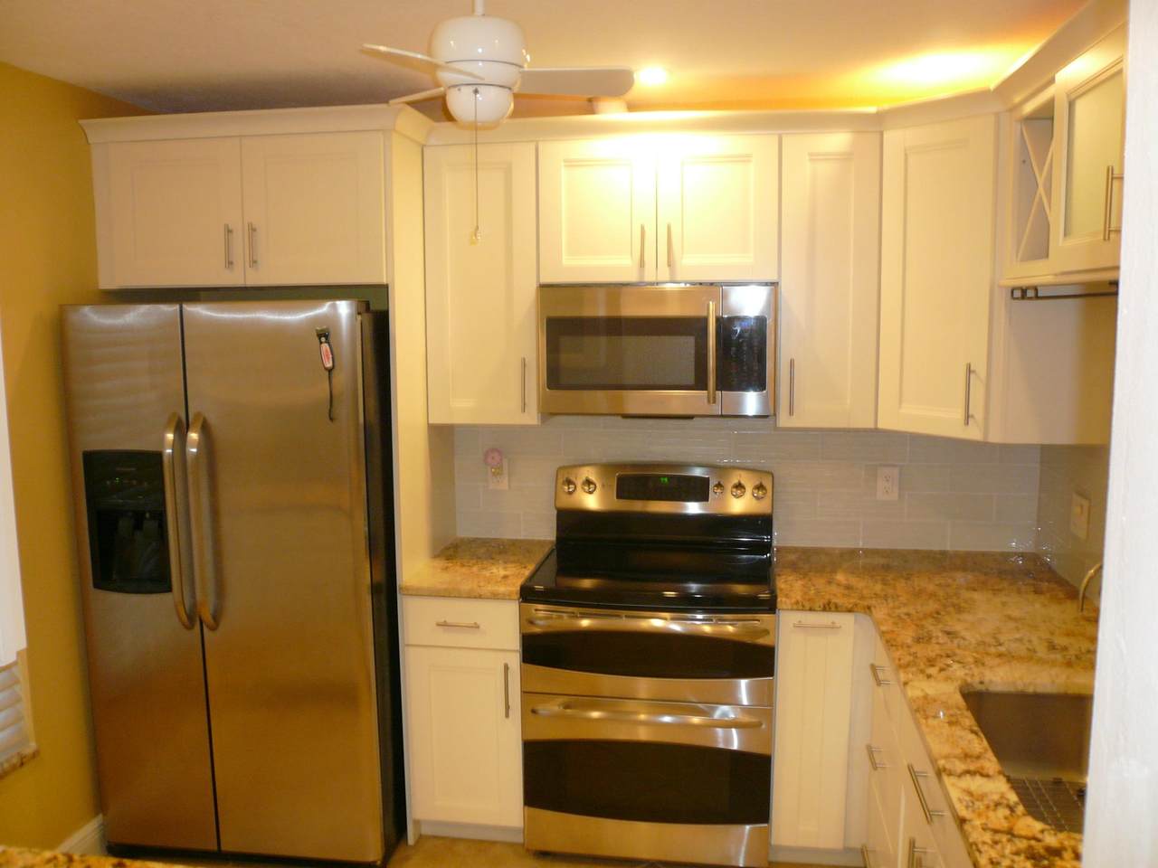 725 Nantucket Circle - Photo 1
