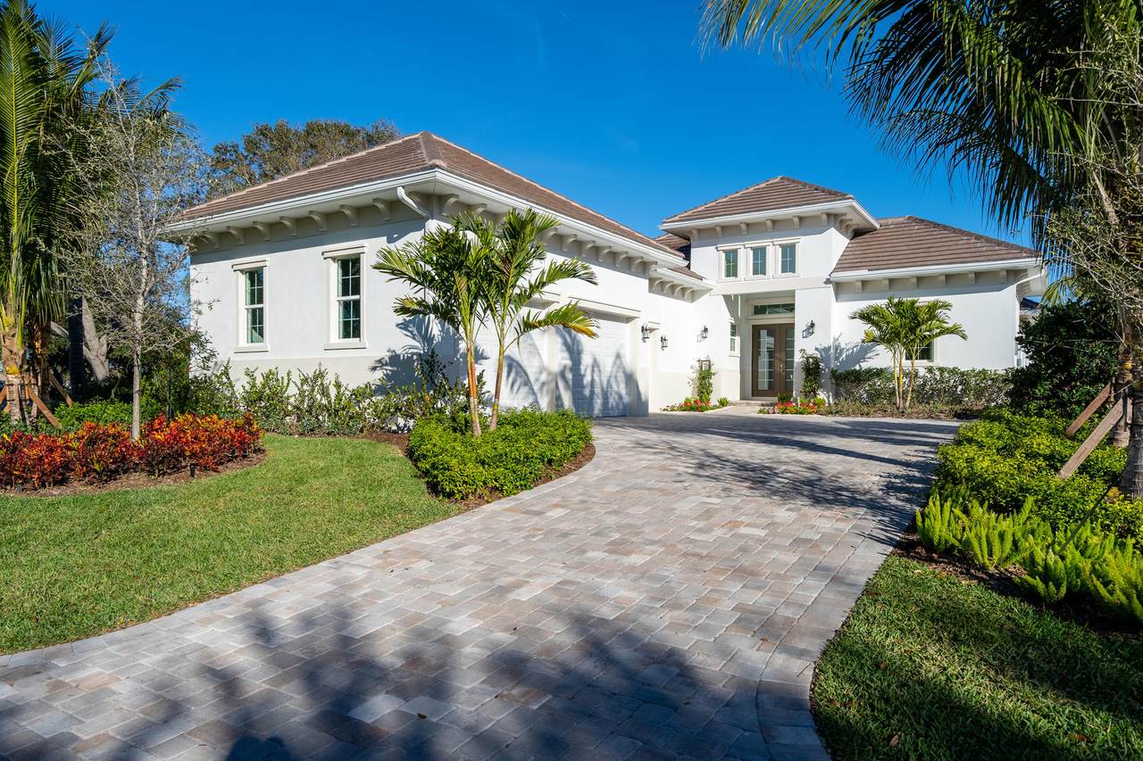 11 Caribe Way - Photo 1