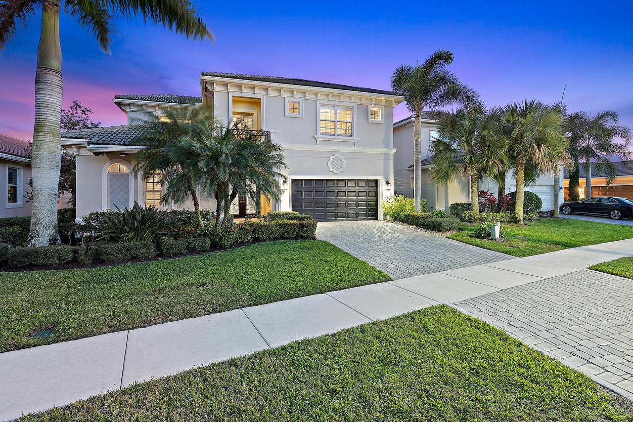 228 Carina Drive - Photo 1