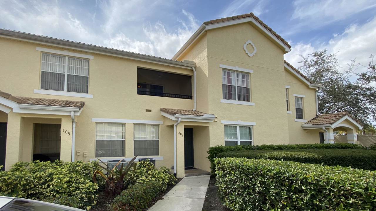 164 Peacock Boulevard - Photo 1