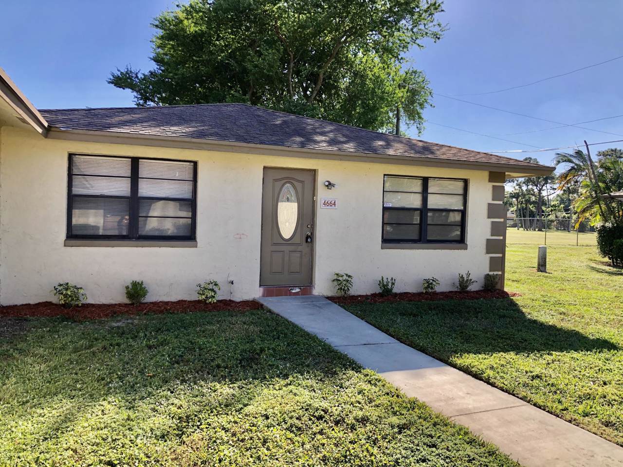 4664 Summit Boulevard - Photo 1