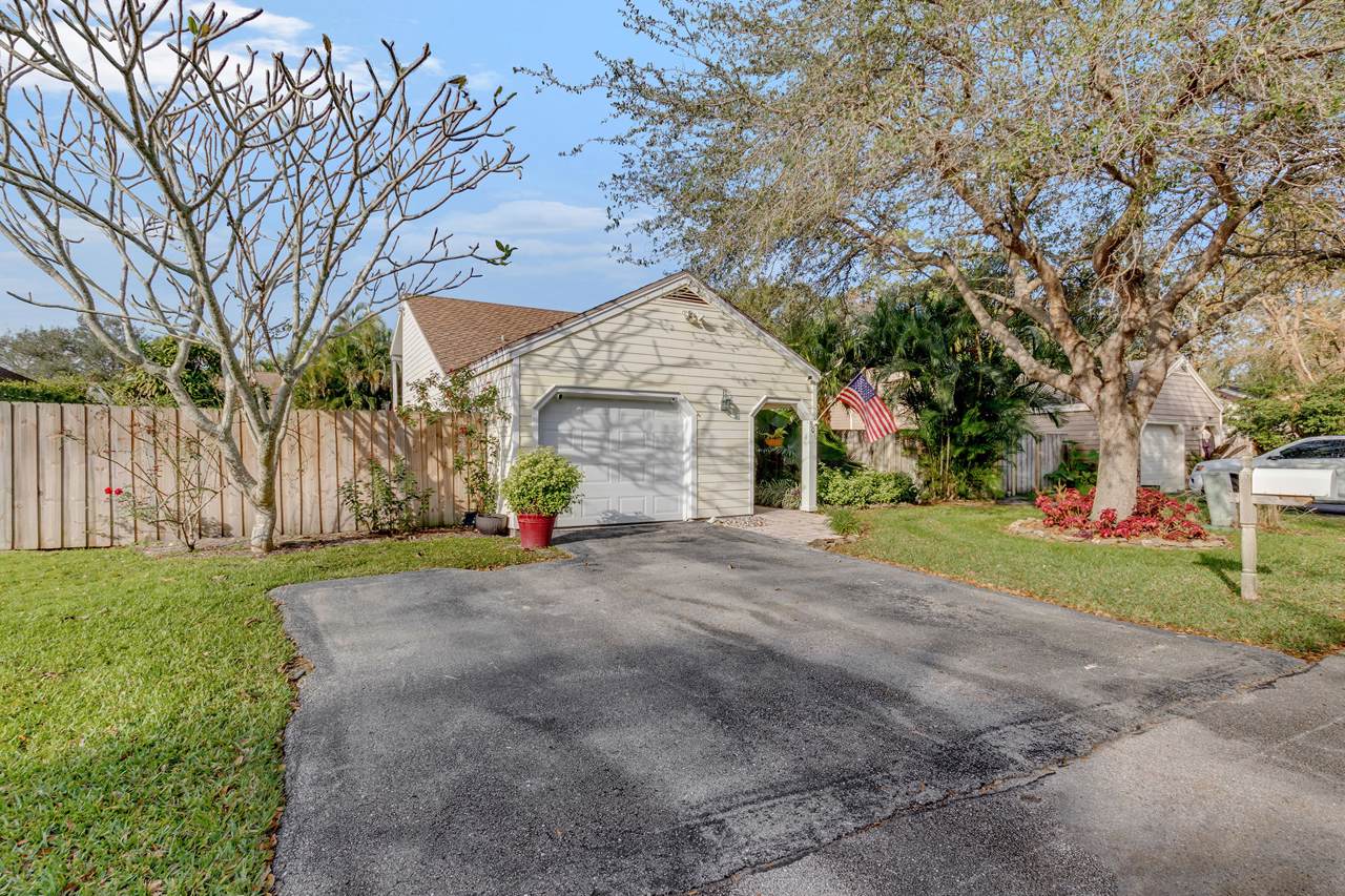 506 Sweet Wood Way - Photo 1