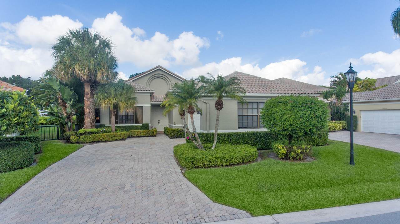 10076 Dover Carriage Lane - Photo 1