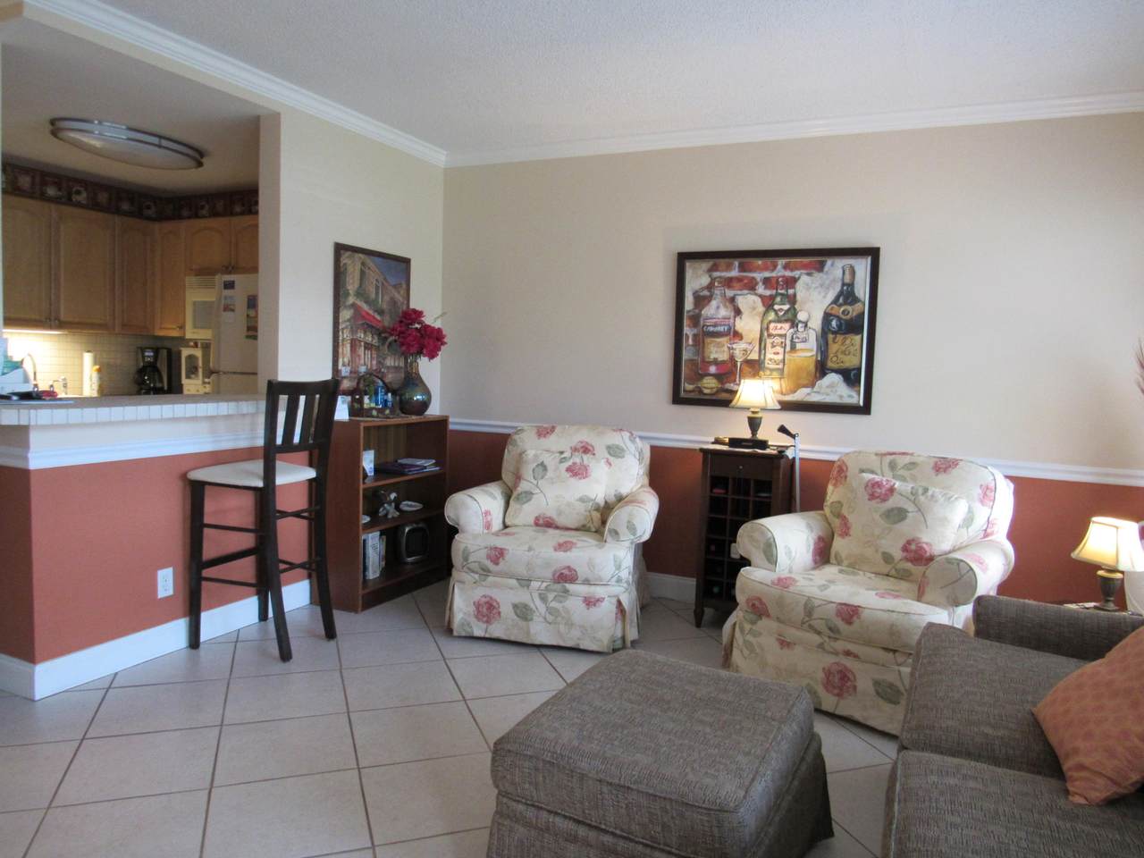 220 Camden J - Photo 1