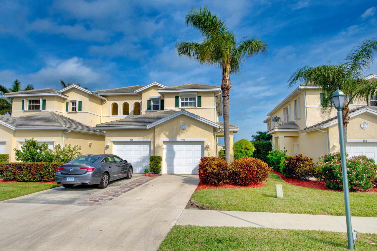 900 Southstar Drive - Photo 1