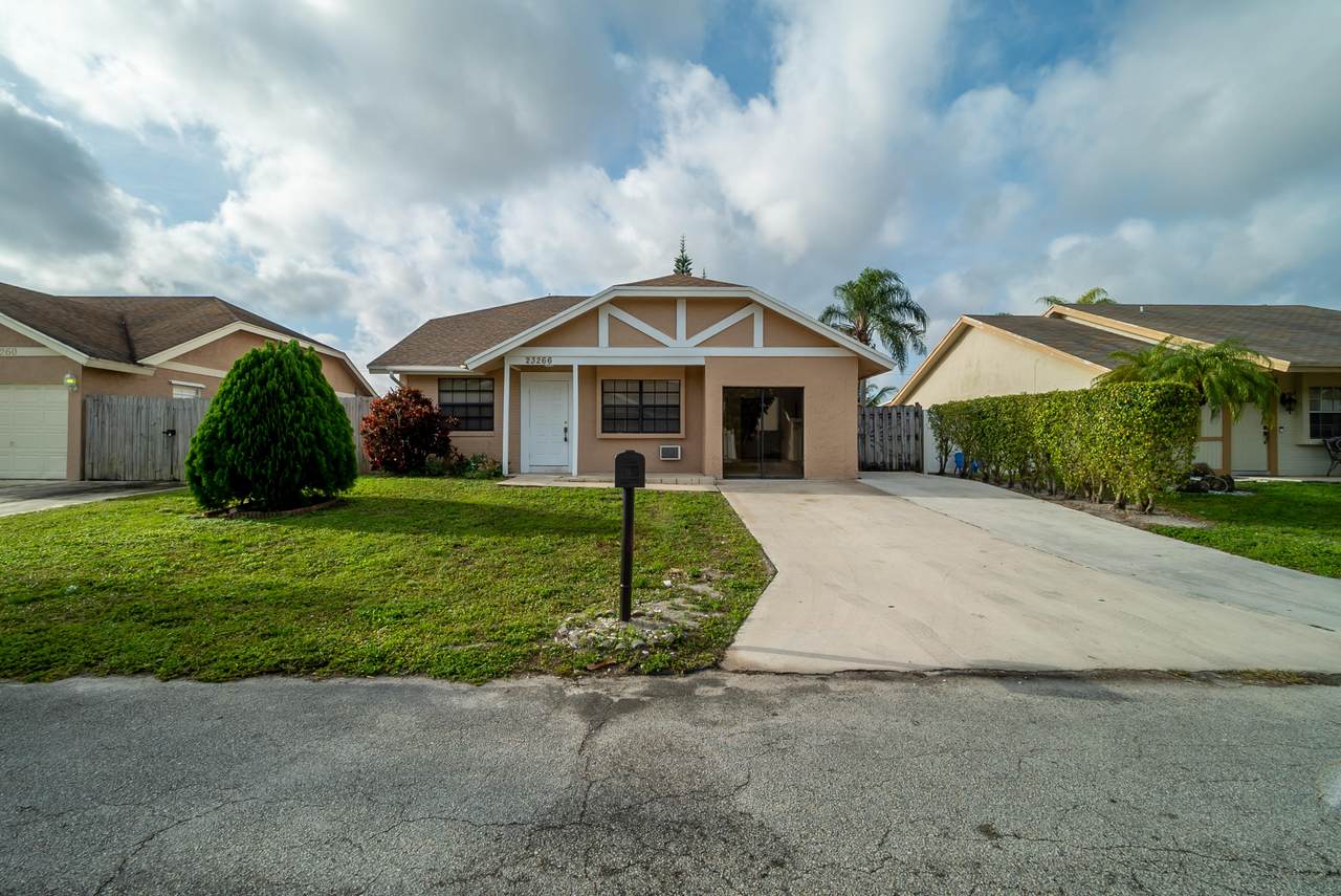 23266 Country Club Drive - Photo 1