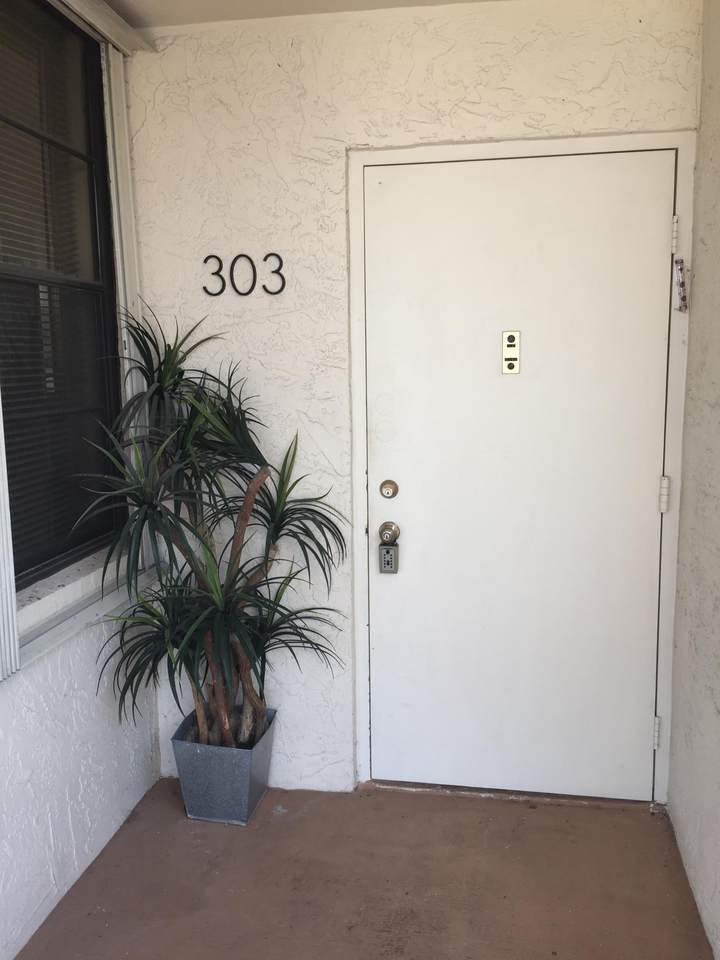 1555 Federal Highway - Photo 1