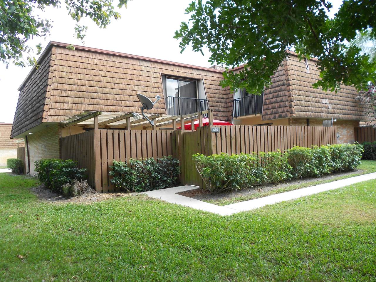 416 4th Lane - Photo 1