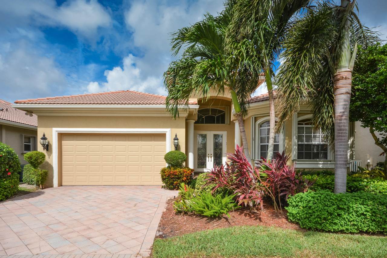 4135 60th Circle - Photo 1
