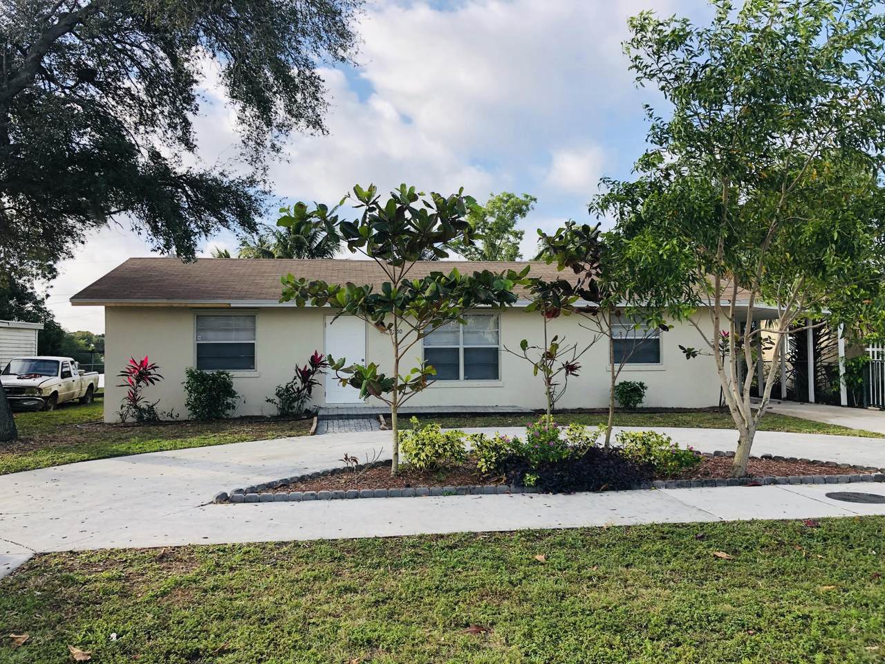 5950 Purdy Lane - Photo 1