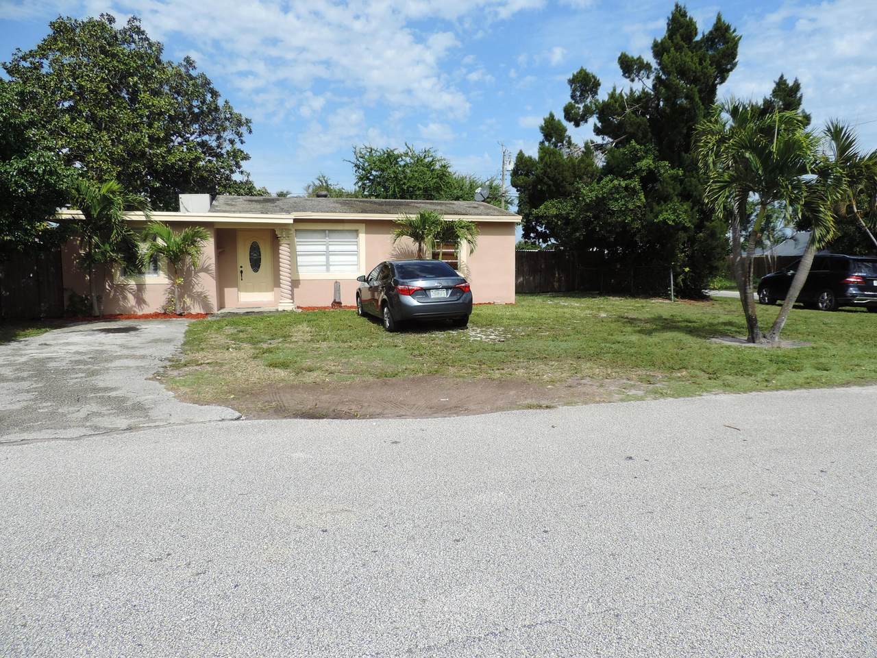 3204 Vassallo Avenue - Photo 1