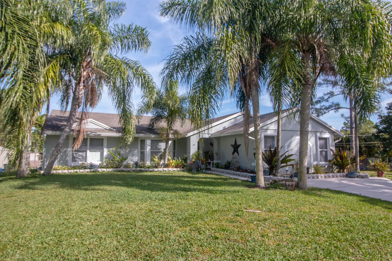14575 73rd Street North - Photo 1