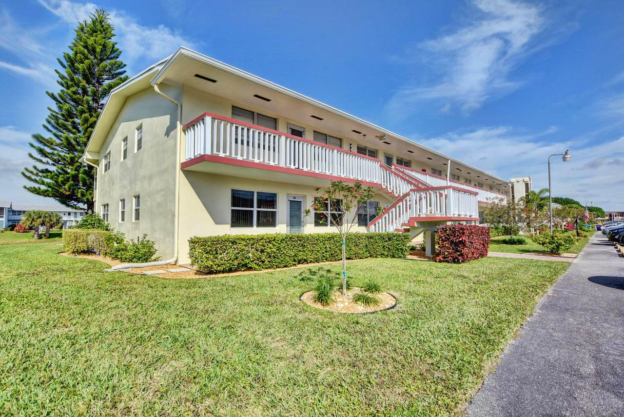 95 Somerset - Photo 1