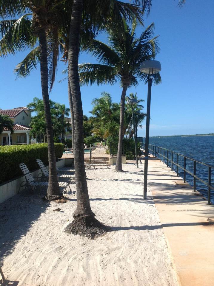 1040 Lake Shore Drive - Photo 1