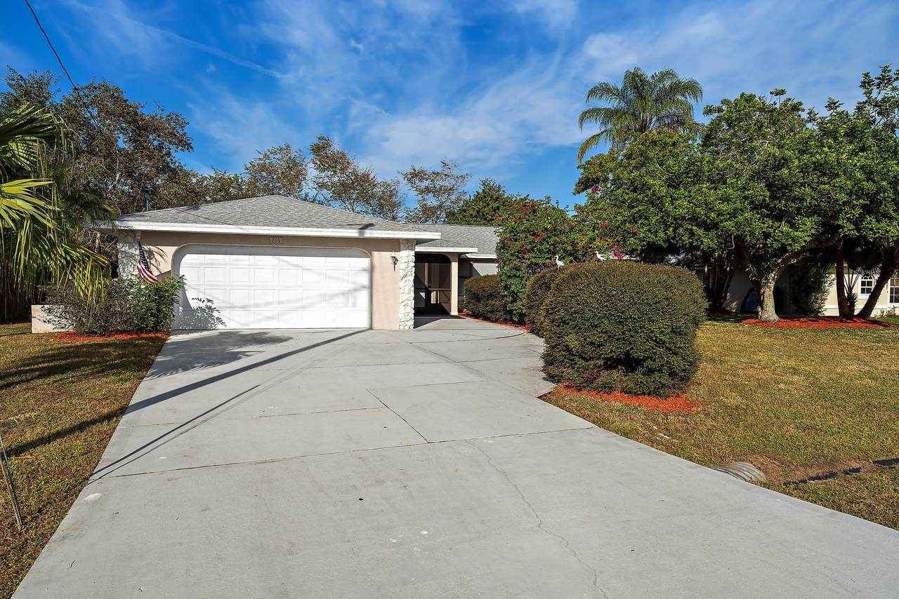 205 Verada Avenue - Photo 1
