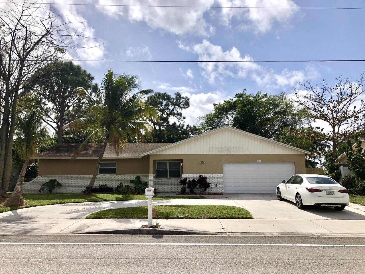 2712 Lake Ida Road - Photo 1