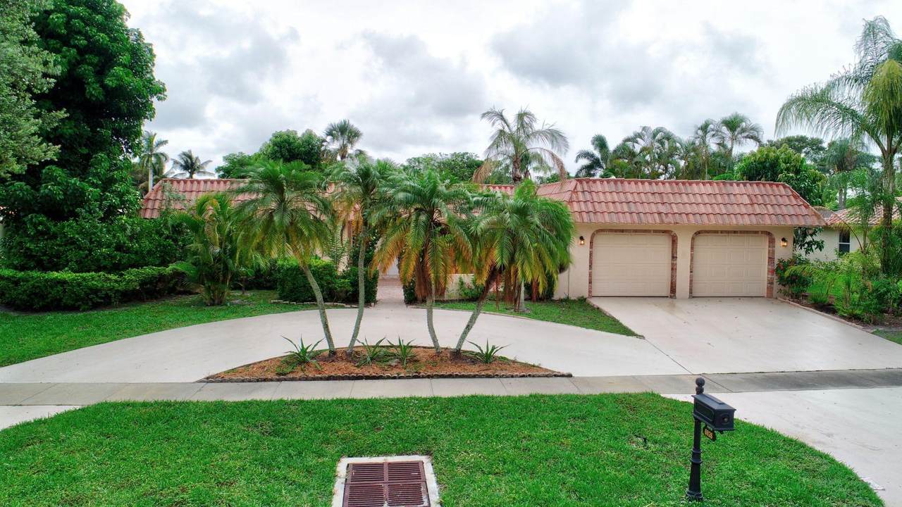 6926 Grande Drive - Photo 1