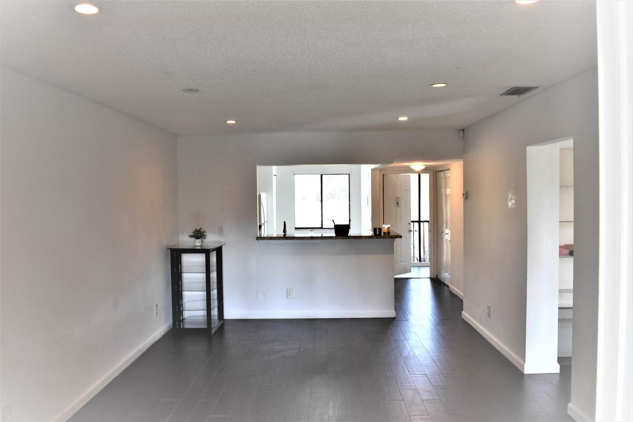 8061 Southgate Boulevard - Photo 1