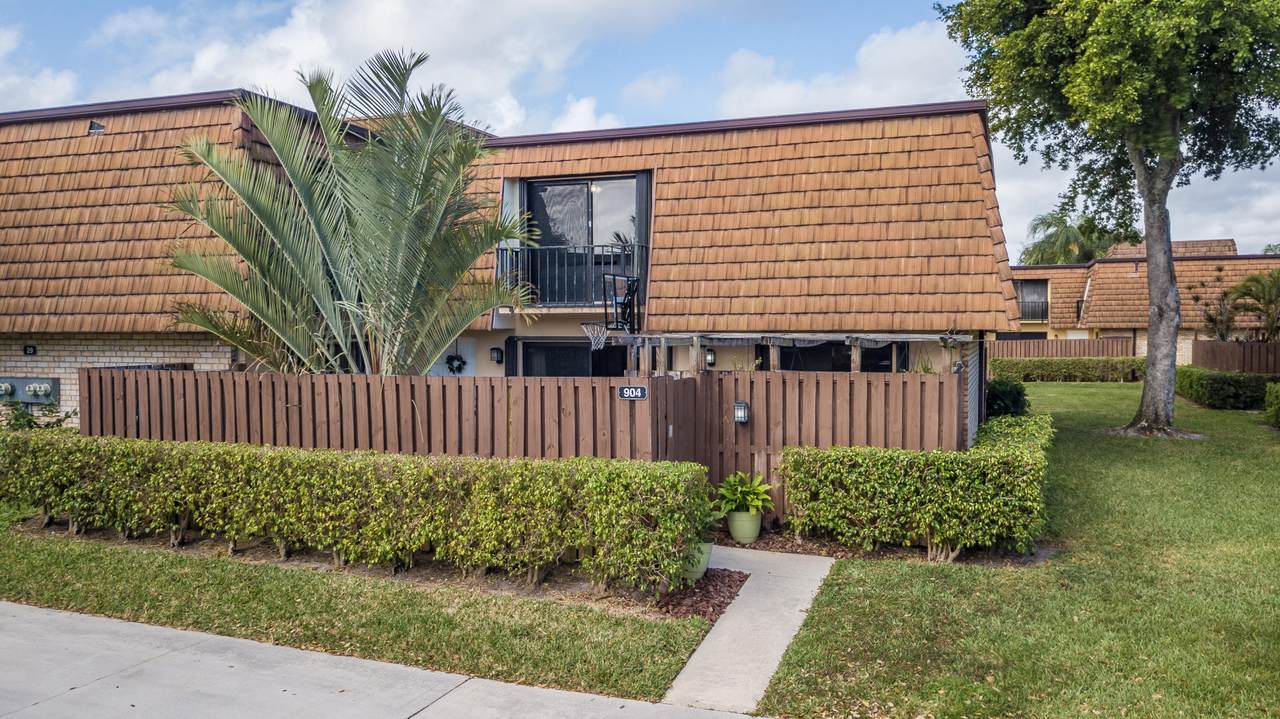 904 9th Lane - Photo 1