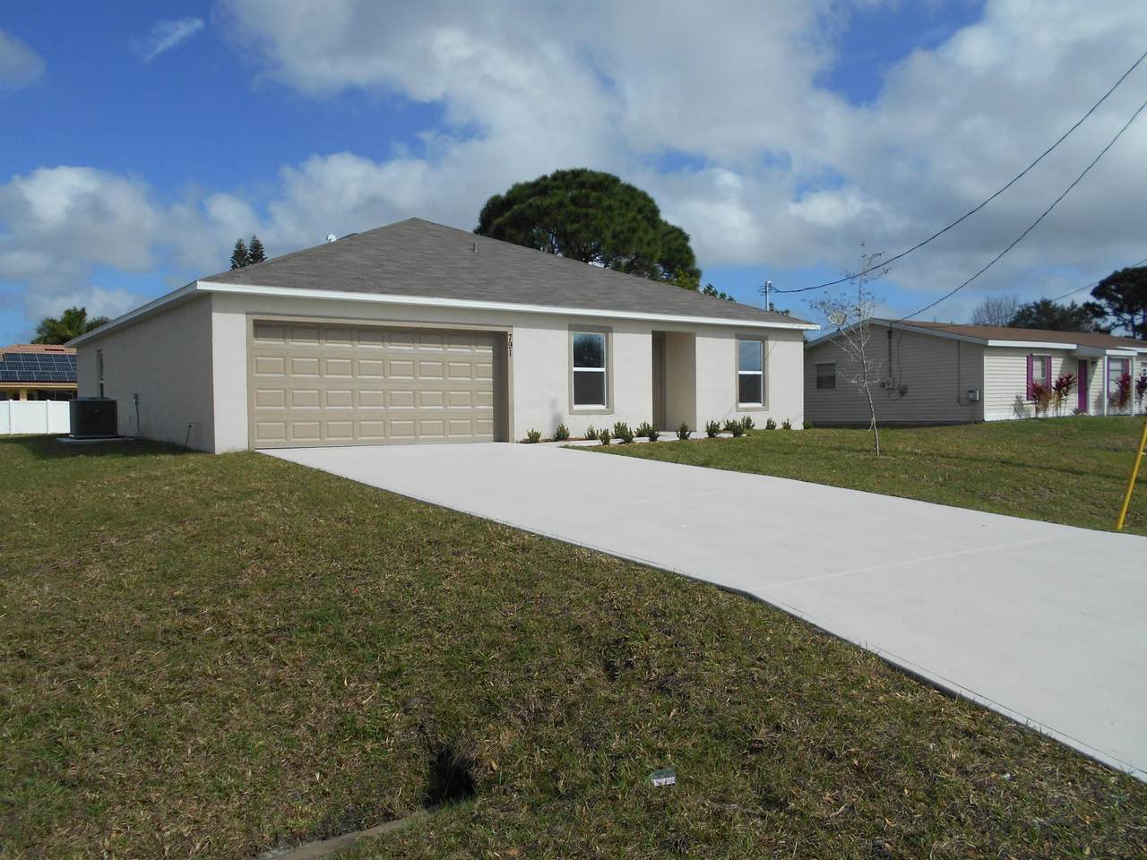 791 Riverside Drive - Photo 1