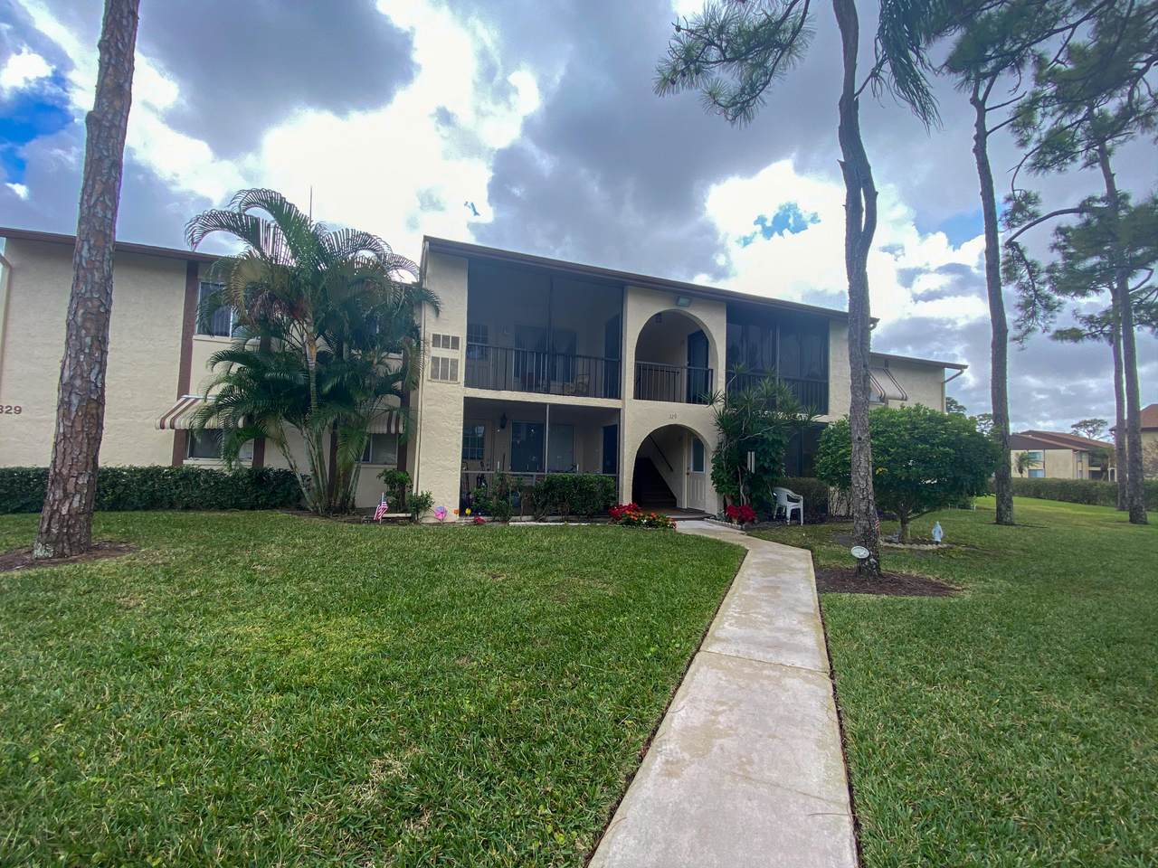 329 Knotty Pine Circle - Photo 1