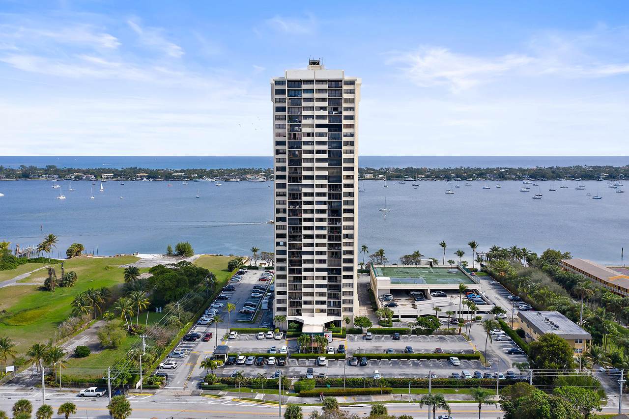 5600 Flagler Drive - Photo 1