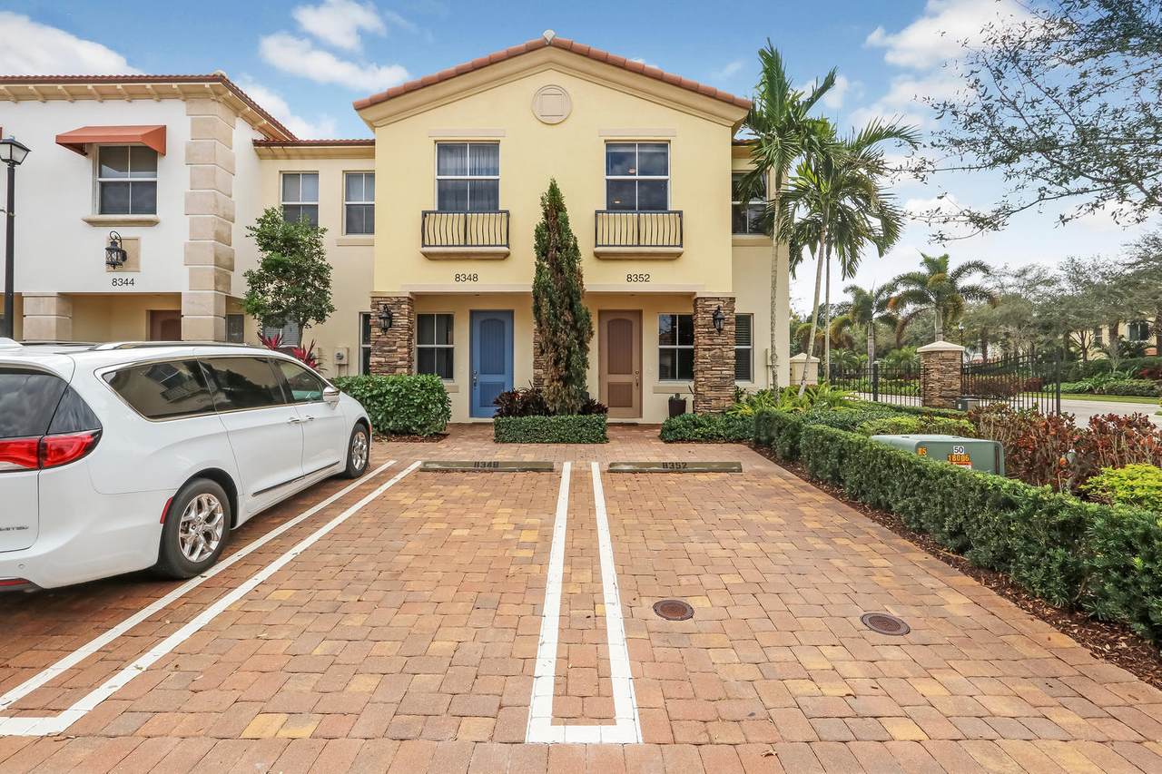 8352 Cocoplum Sound Lane Lane - Photo 1