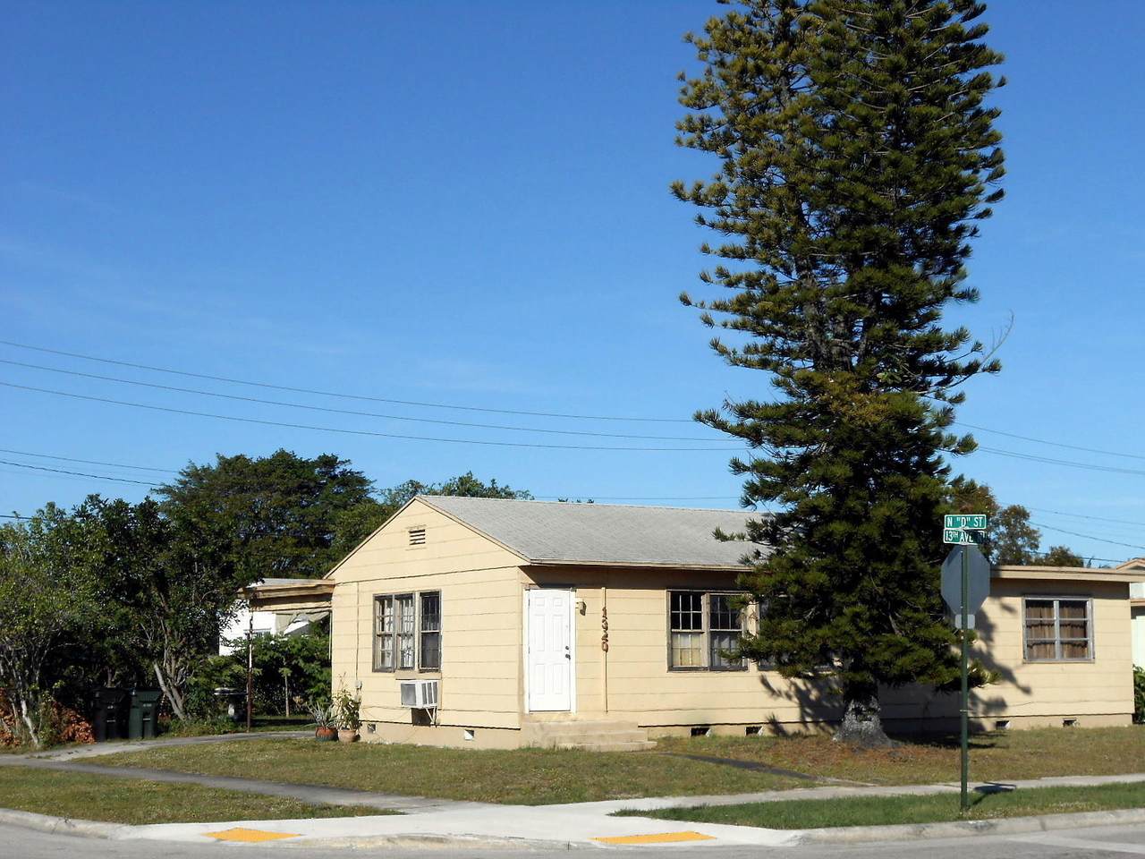 1320 13th Avenue - Photo 1